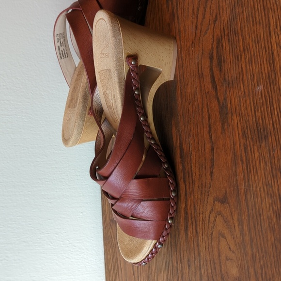Dansko Tory Woven Leather Sandal - Picture 5 of 8